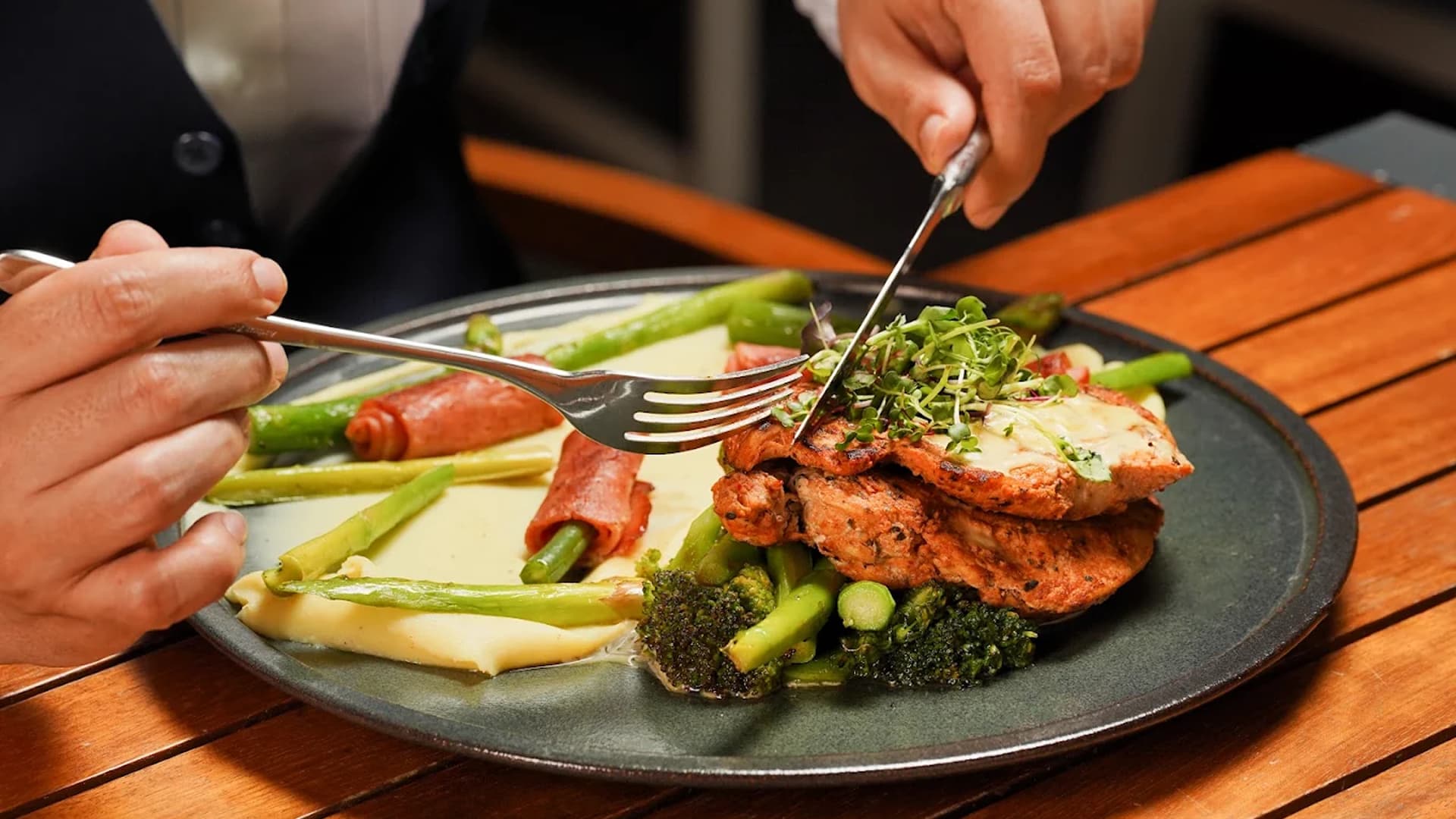 Read more about the article The Best Breakfast in Abu Dhabi: A Local’s Guide to Mornings Done Right